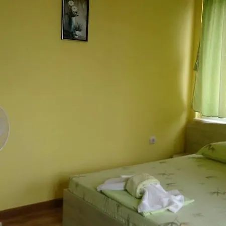 Къща за гости Guest Jana
